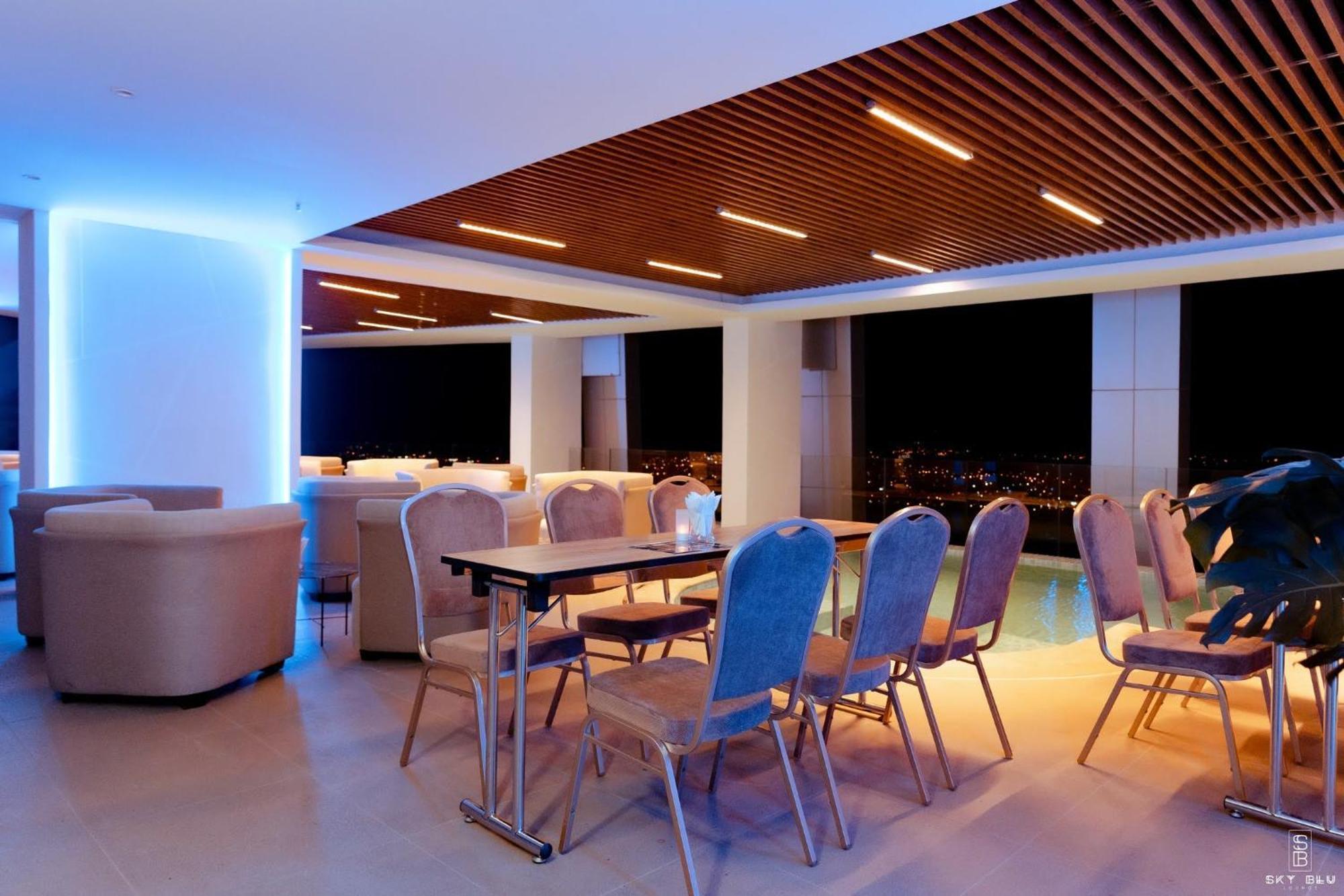 Coastal Panorama Oceanfront Suites Nha Trang Exterior photo